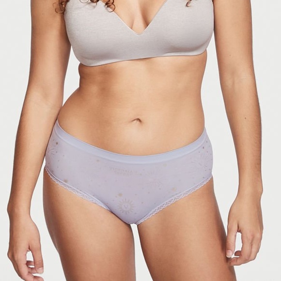 Victoria's Secret Bare Seamless Hiphugger Panty Icy Lavender Medium NEW - Picture 3 of 7